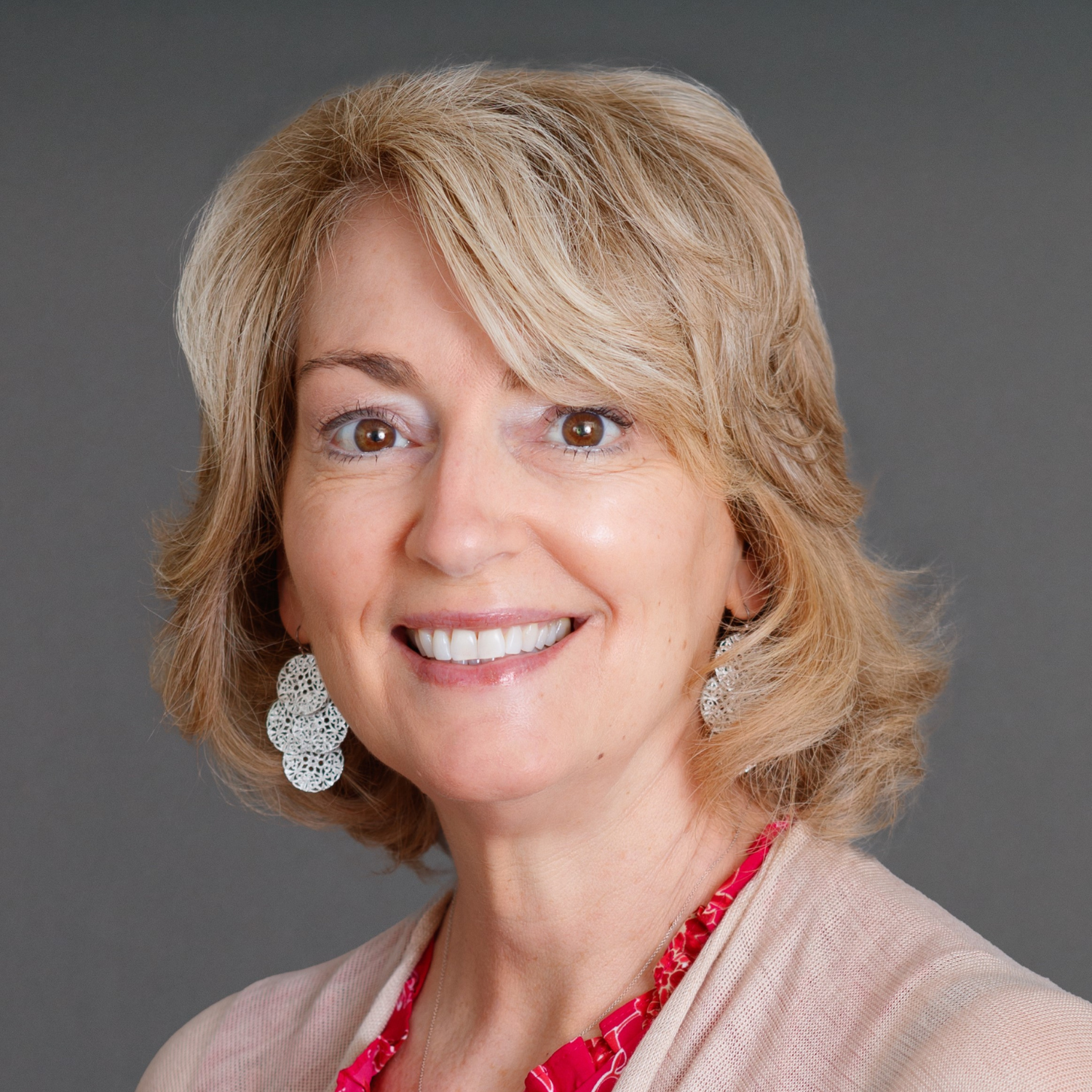 Suzanne Dudley